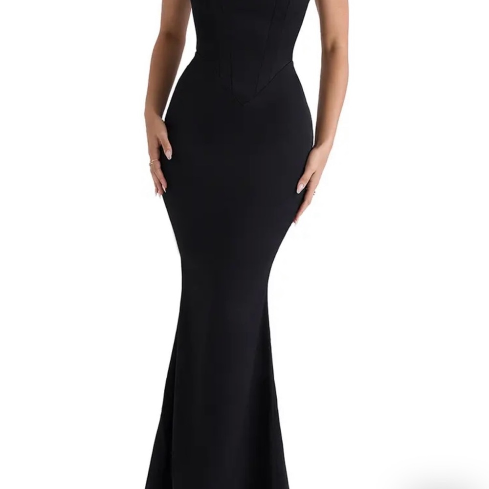 Elegant Black Evening Gown